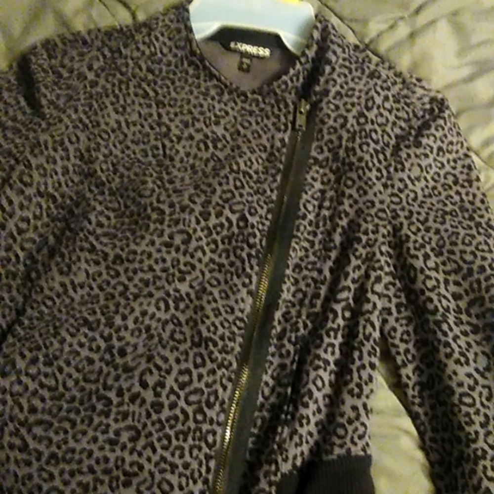 Express leopard print cropped blazer